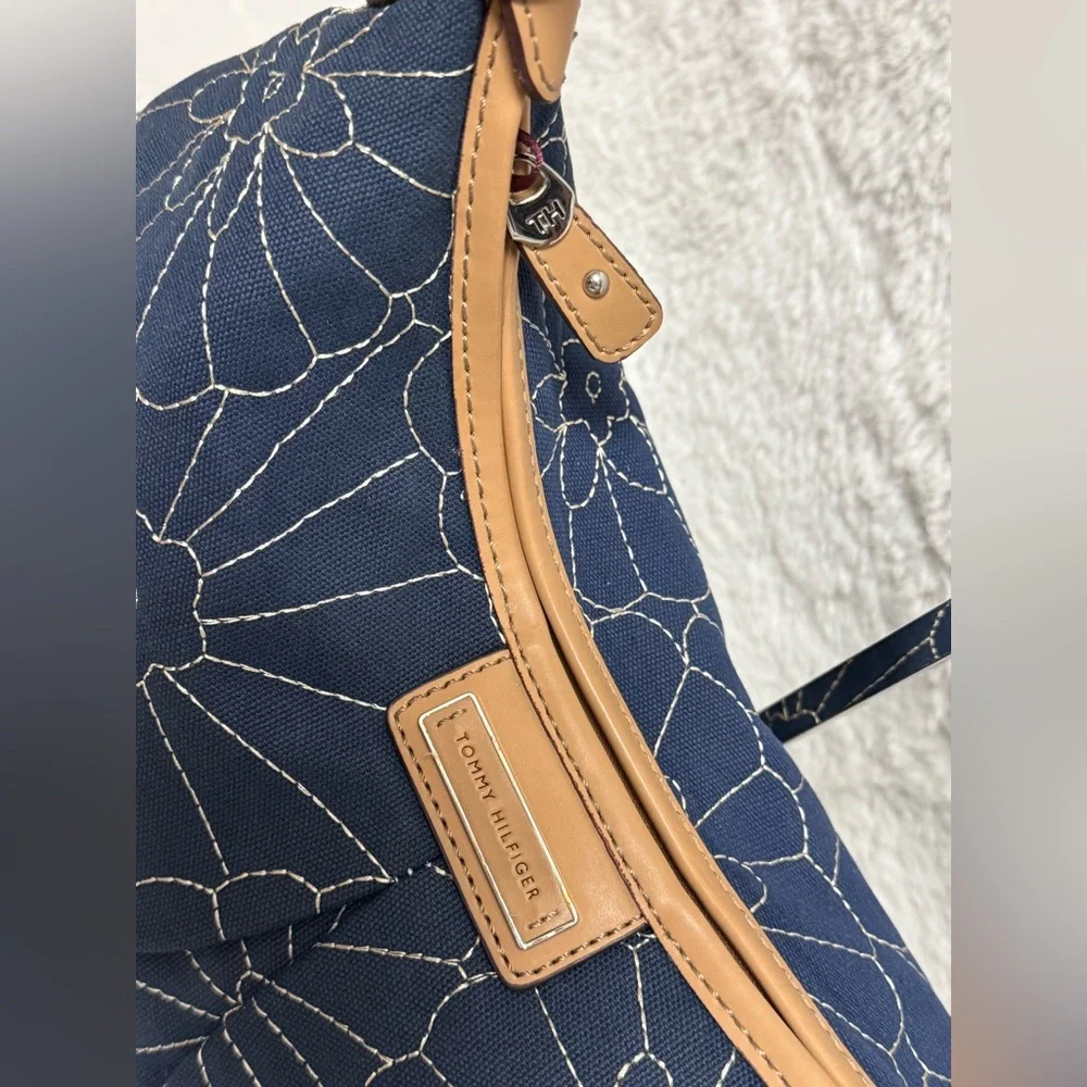 Tommy Hilfiger Navy Floral Shoulder Bag - Picture 2 of 13